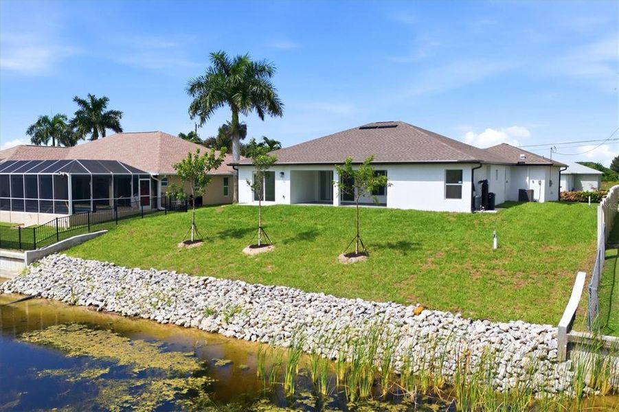 Exterior details and patio area of a home in , Cape Coral (Image 37).