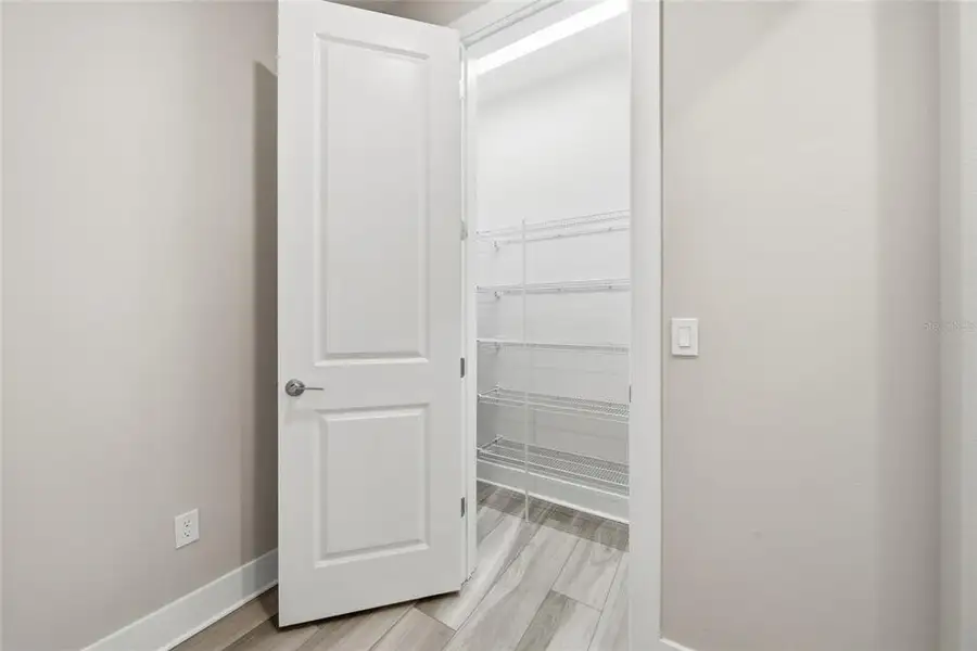 Spacious, unfurnished interior of a new home in , Wesley Chapel (Image 20).