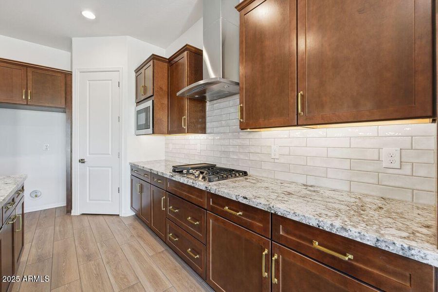 hj-az-phoenix-ellsworth-ranch-landmark-c