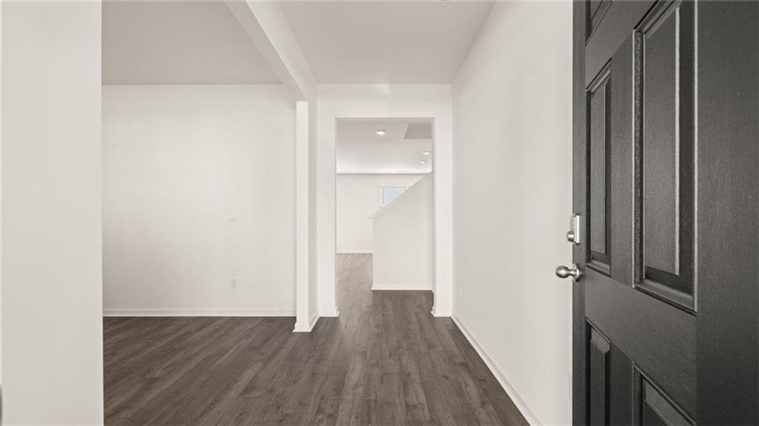 Spacious, unfurnished interior of a new home in Poplar Preserve, Newnan (Image 20).