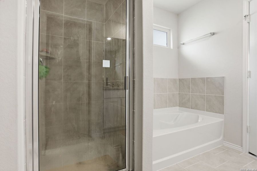 Furnished interior view inside a new home in Copper Canyon, Bulverde (Image 13).