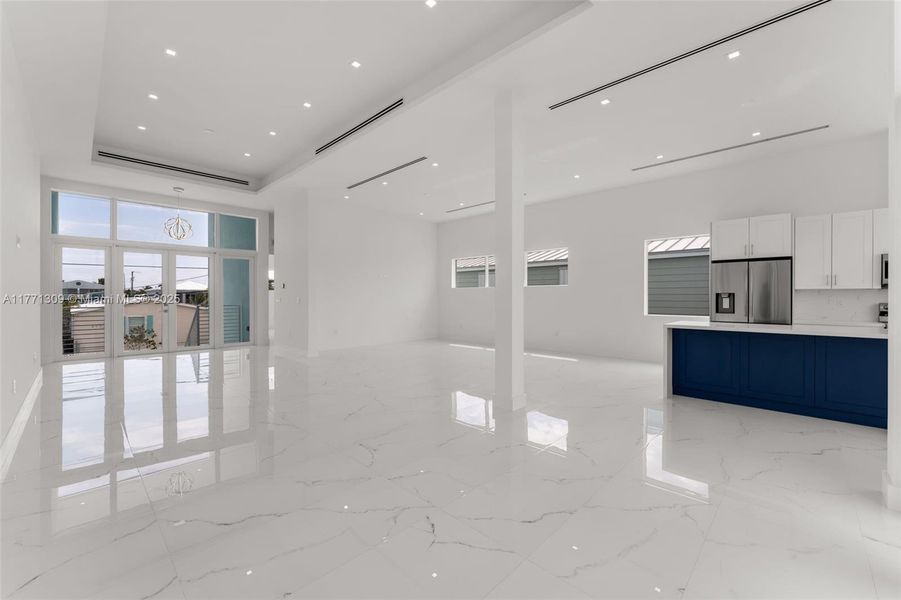 Furnished interior view inside a new home in , Key Largo (Image 13).