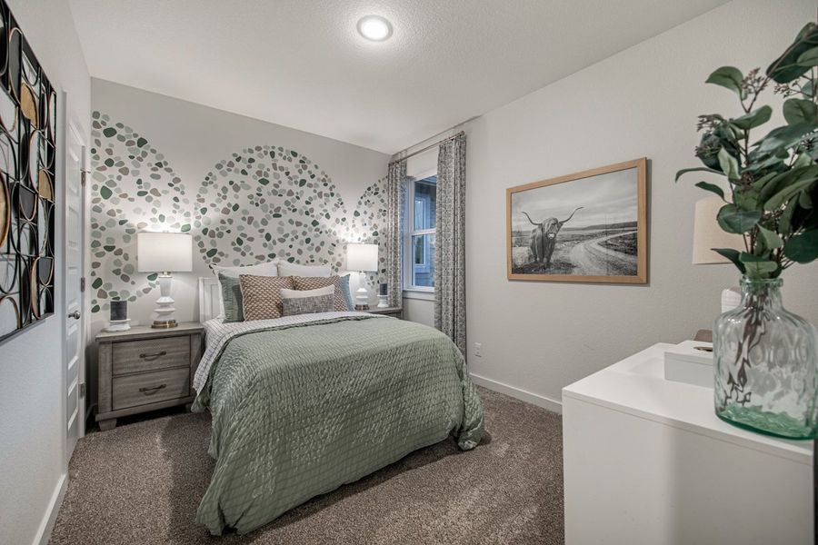 Furnished interior view inside a new home in Meyer Ranch, New Braunfels (Image 37).