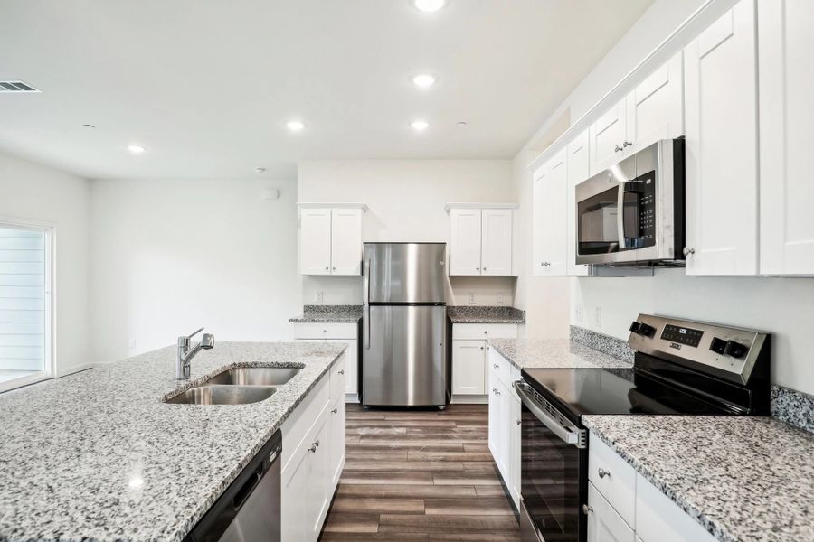 Representative furnished interior of a home built from the Glory by Starlight Homes in Broadmoor Village, Cedar Hill (Image 9).