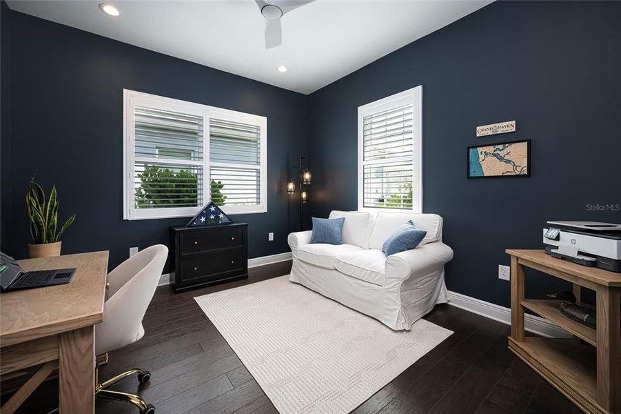 Furnished interior view inside a new home in , Venice (Image 17).