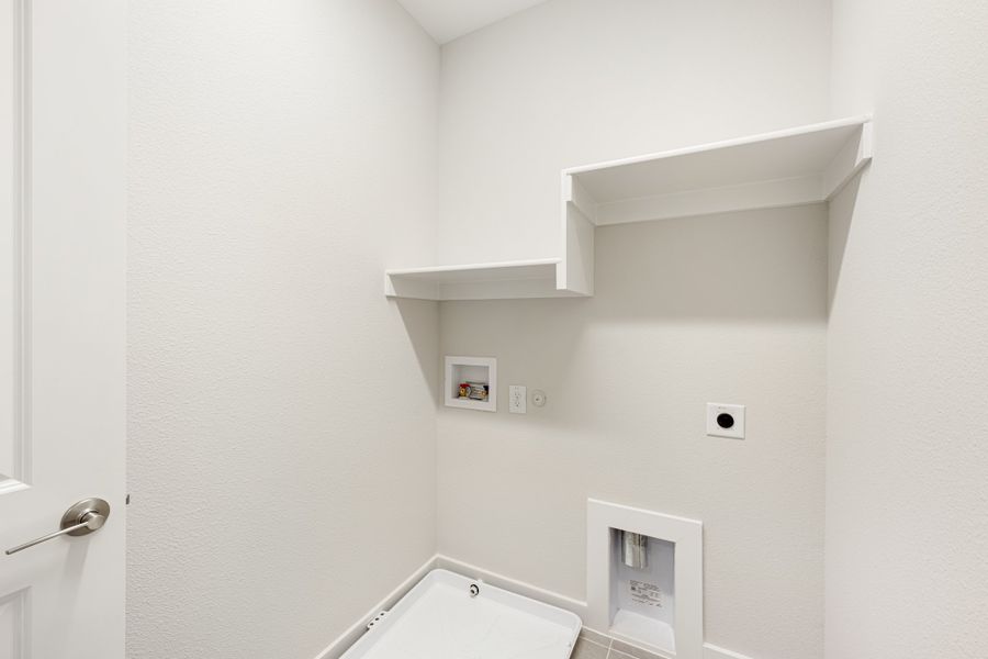 Spacious, unfurnished interior of a new home in Wildridge, Oak Point (Image 45). Spacious, unfurnished interior of a new home in Wildridge, Oak Point (Image 45).