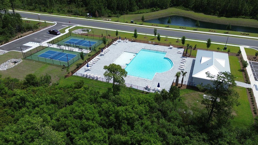 Community amenities in Auberon Woods, Conway (Image 18).