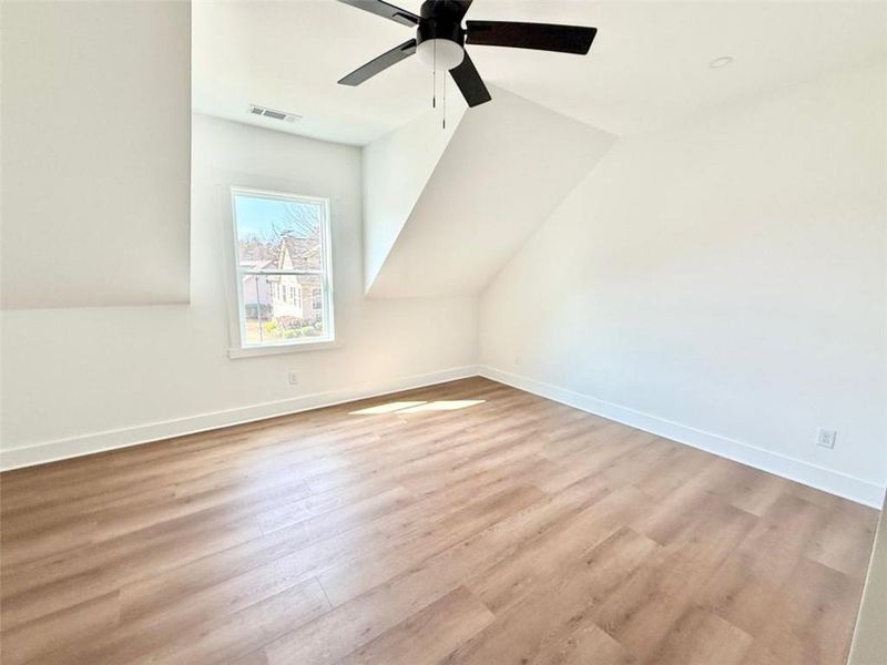 Spacious, unfurnished interior of a new home in , Dahlonega (Image 12).