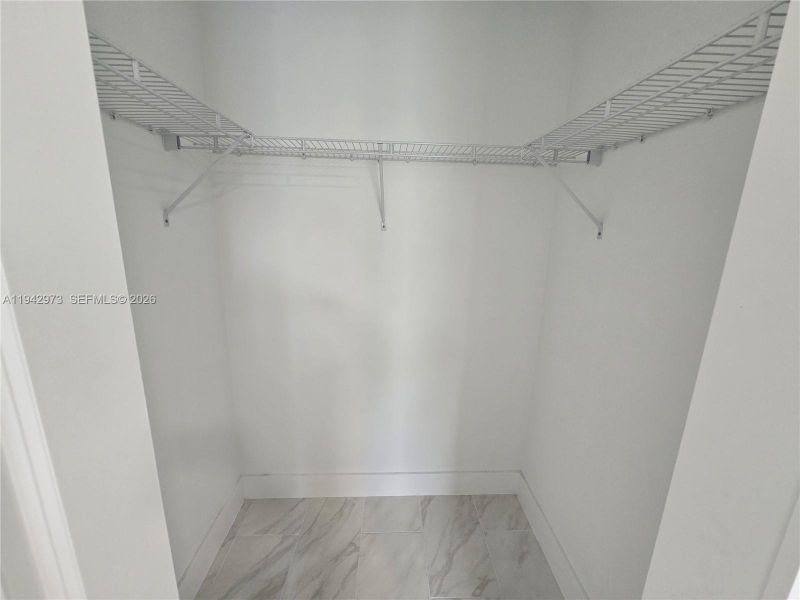 Spacious, unfurnished interior of a new home in , Lehigh Acres (Image 19).