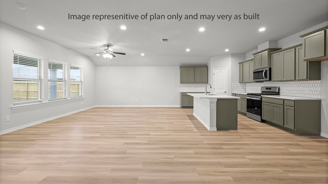 Spacious, unfurnished interior of a new home in King's Landing, Corpus Christi (Image 19).