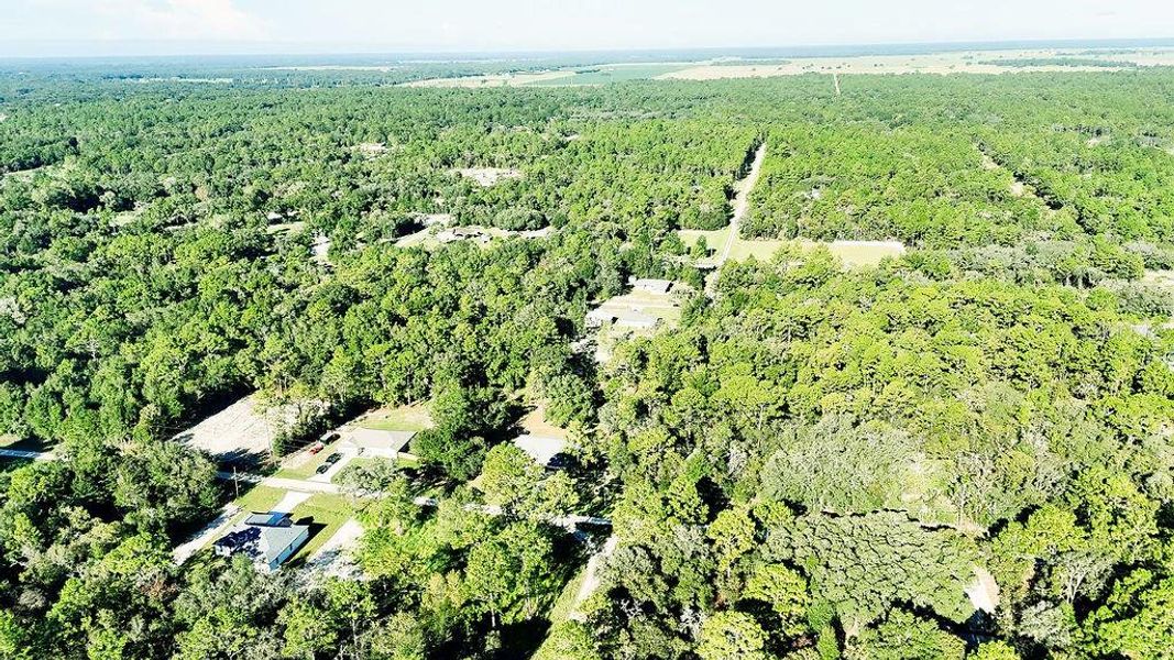 Image 37 of a home in . Image 37 of a home in .