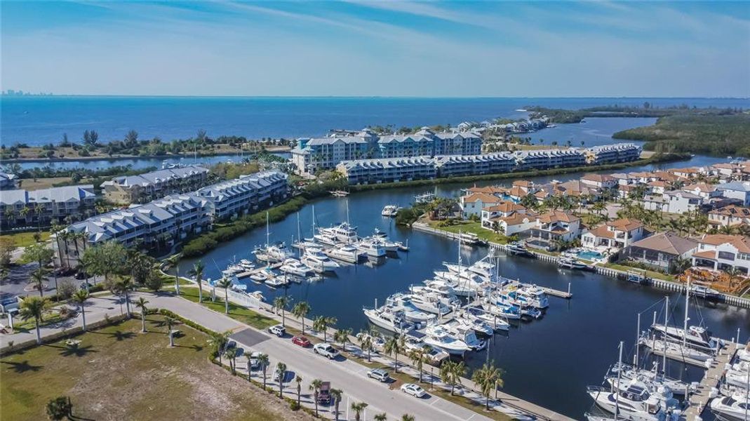 Image 82 of a home in SouthShore Yacht Club.