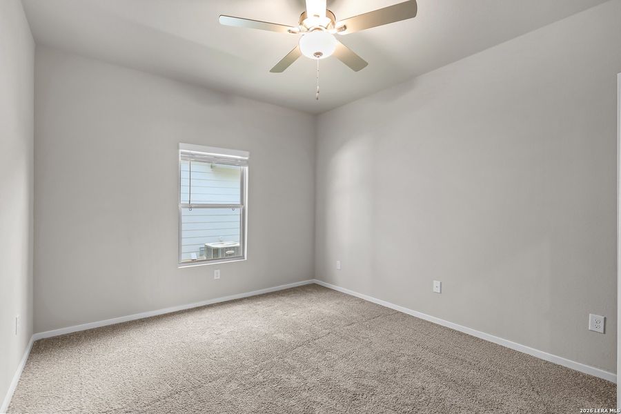 Spacious, unfurnished interior of a new home in Summerlin, San Antonio (Image 21).