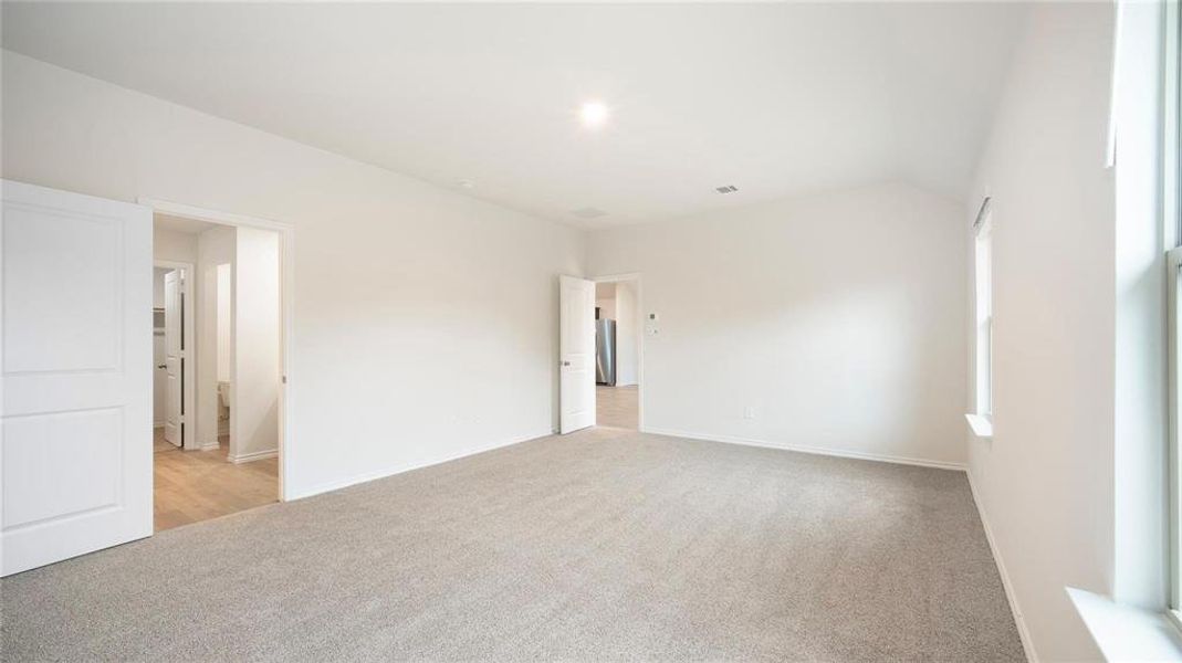 Spacious, unfurnished interior of a new home in Prairie Creek Estates, Kaufman (Image 9). Spacious, unfurnished interior of a new home in Prairie Creek Estates, Kaufman (Image 9).