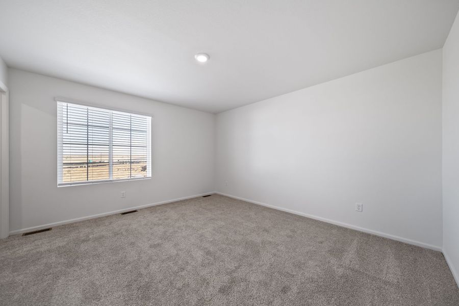 Spacious, unfurnished interior of a new home in Thompson River Ranch, Johnstown (Image 25). Spacious, unfurnished interior of a new home in Thompson River Ranch, Johnstown (Image 25).