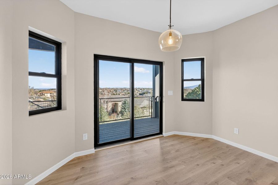 20-web-or-mls-2108-lakewood-dr 20-web-or-mls-2108-lakewood-dr