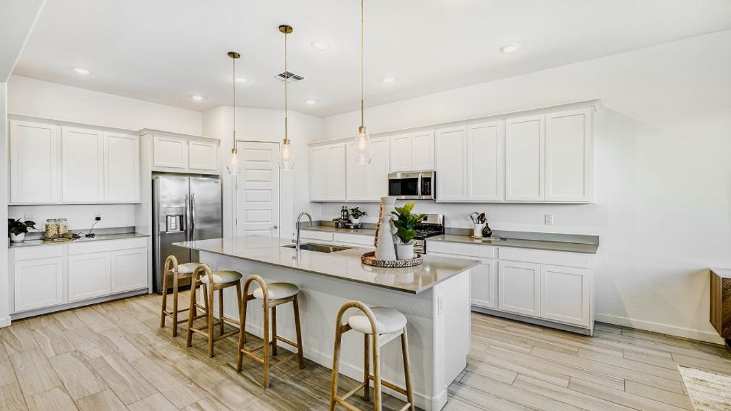 4585 Signature III Bella Vista Farms Trillium Kitchen 1of4 Base4