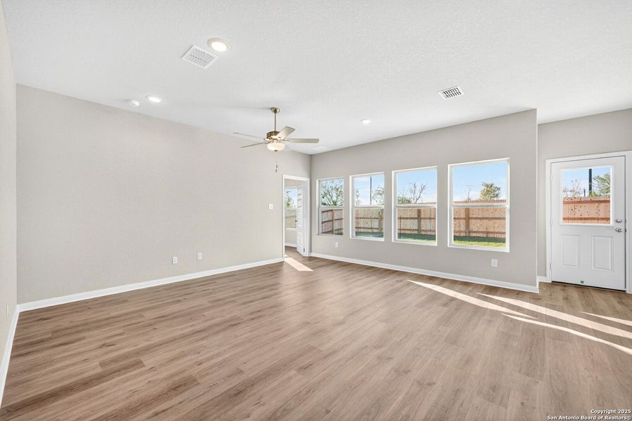 Spacious, unfurnished interior of a new home in Paloma Park, Converse (Image 30). Spacious, unfurnished interior of a new home in Paloma Park, Converse (Image 30).