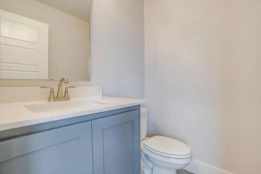 Representative furnished interior of a home built from the The Nathan by Elmwood Custom Homes in Ranch at Stone Hill, Waxahachie (Image 23).