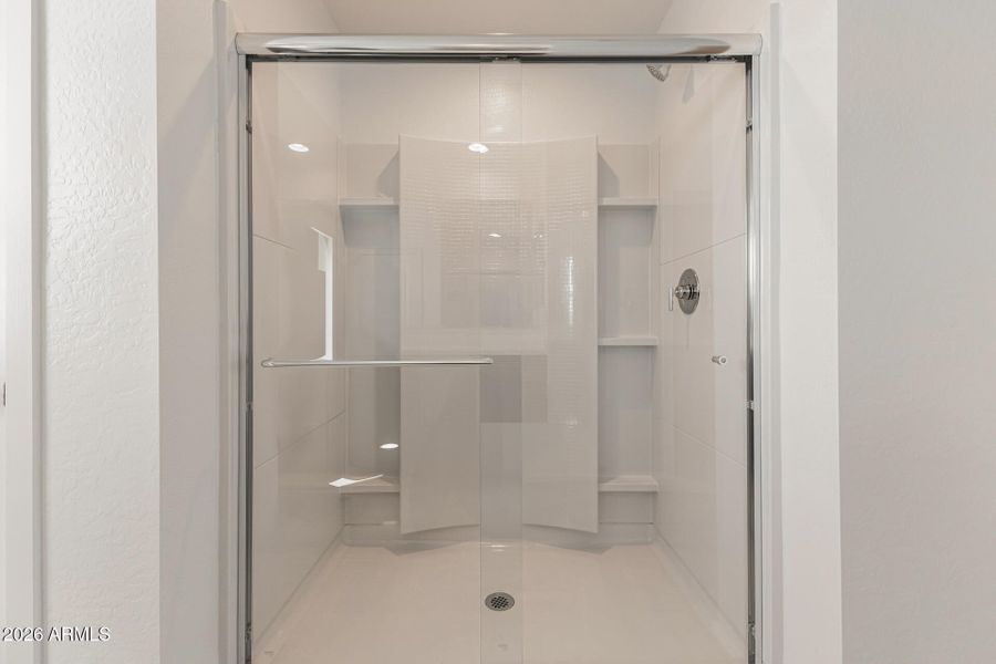 31 - Crescent Moon 46800