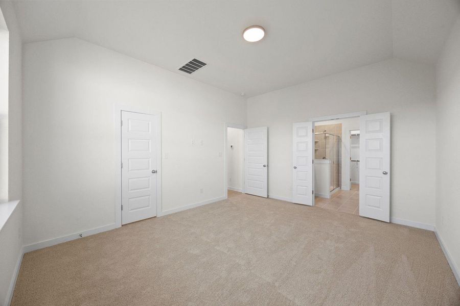 Spacious, unfurnished interior of a new home in Prairie Winds, Hutto (Image 18).
