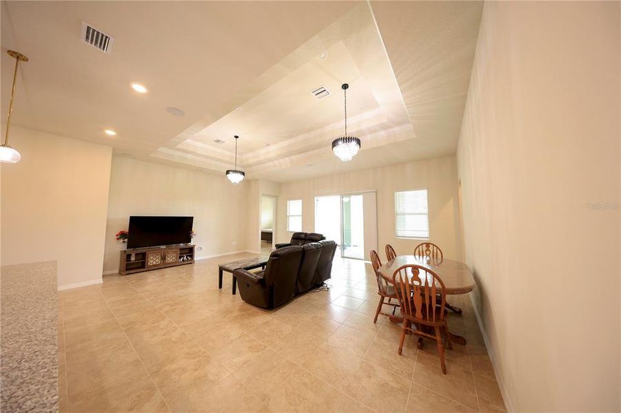 Furnished interior view inside a new home in , Orlando (Image 6).