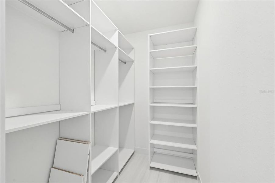 Spacious, unfurnished interior of a new home in , Port Charlotte (Image 39).