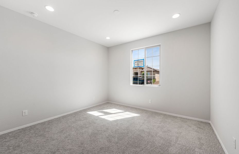 Spacious, unfurnished interior of a new home in Sun City Festival, Buckeye (Image 20).