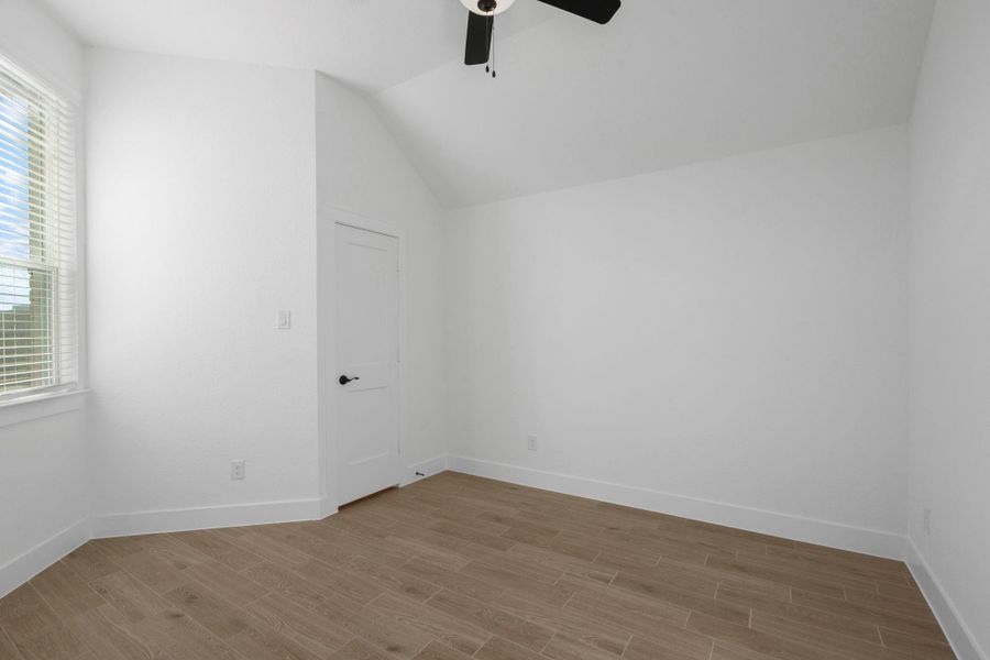 Spacious, unfurnished interior of a new home in Bridgeland, Cypress (Image 26).