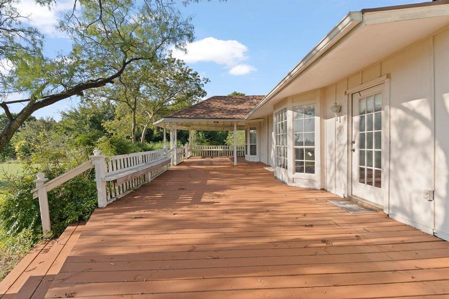 Exterior details and patio area of a home in , Alvarado (Image 17). Exterior details and patio area of a home in , Alvarado (Image 17).