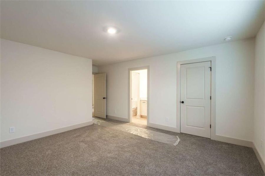 Spacious, unfurnished interior of a new home in , Good Hope (Image 27).