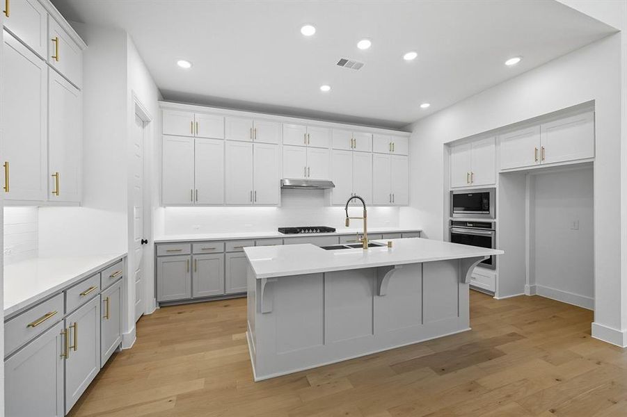 Furnished interior view inside a new home in Sandbrock Ranch: 50ft. lots, Aubrey (Image 7). Furnished interior view inside a new home in Sandbrock Ranch: 50ft. lots, Aubrey (Image 7).