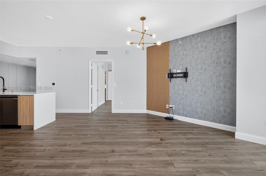 Spacious, unfurnished interior of a new home in , Miami (Image 39).