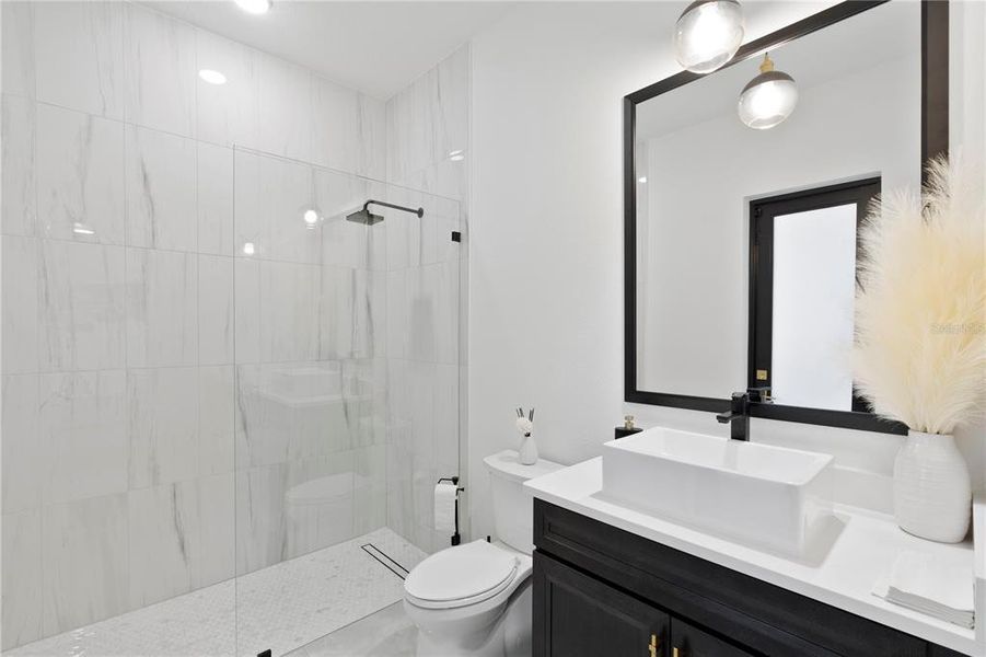 Furnished interior view inside a new home in , Cape Coral (Image 15).