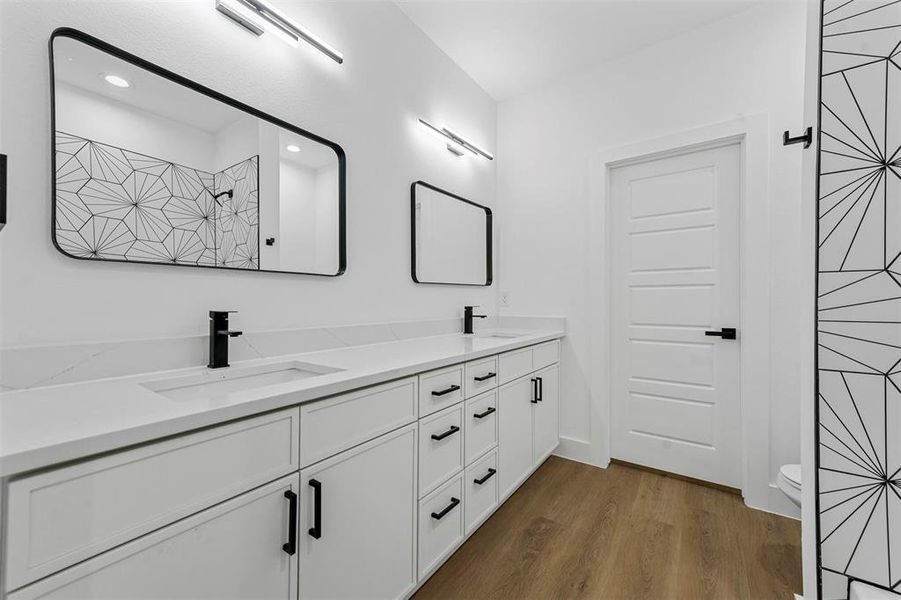 Furnished interior view inside a new home in , Dallas (Image 6).