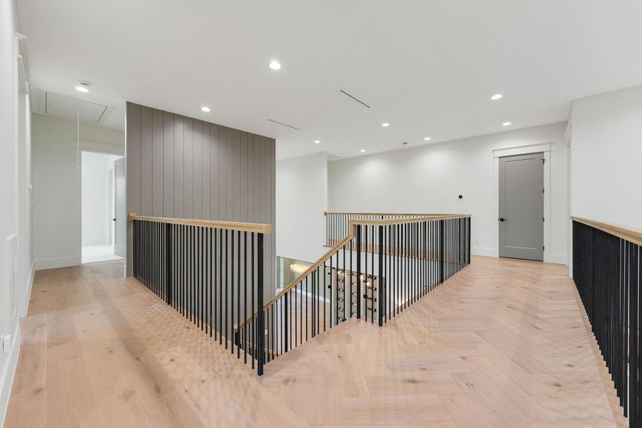 Spacious, unfurnished interior of a new home in , Houston (Image 33).