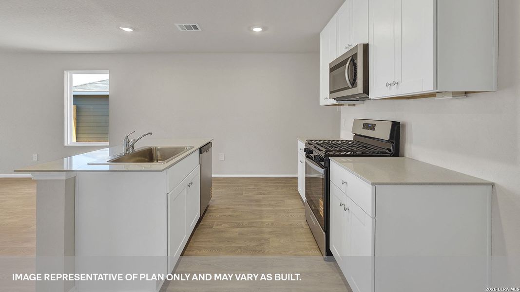 Furnished interior view inside a new home in Bollinger, Maxwell (Image 5).