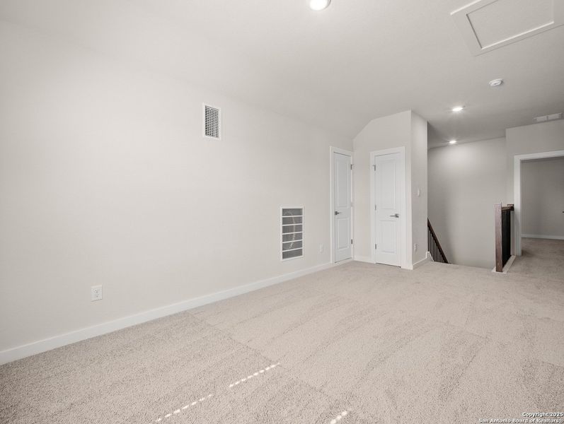Spacious, unfurnished interior of a new home in Morgan Meadows, San Antonio (Image 12). Spacious, unfurnished interior of a new home in Morgan Meadows, San Antonio (Image 12).