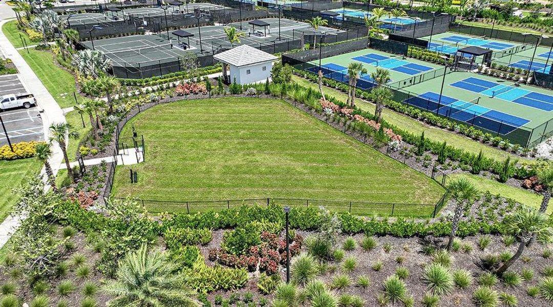 Community amenities in Esplanade at Azario Lakewood Ranch, Bradenton (Image 17).