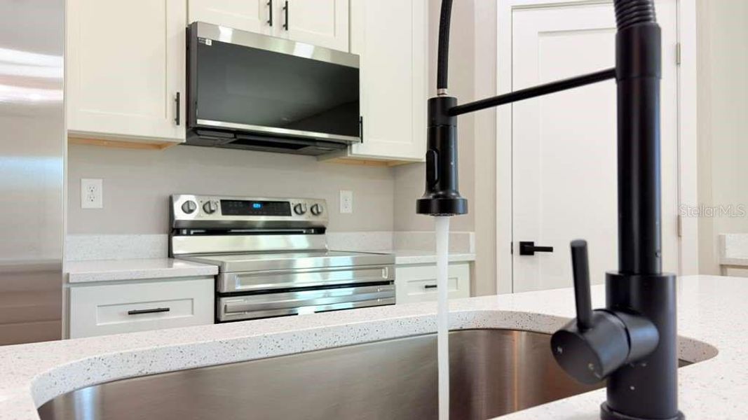 Close-up of interior finishes inside a home in , Ocklawaha (Image 12).