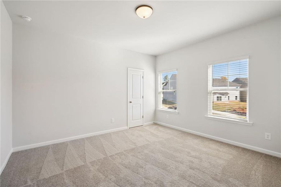 Spacious, unfurnished interior of a new home in , Crawford (Image 17).