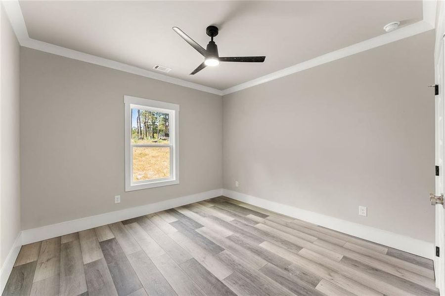 Spacious, unfurnished interior of a new home in , Gainesville (Image 20).