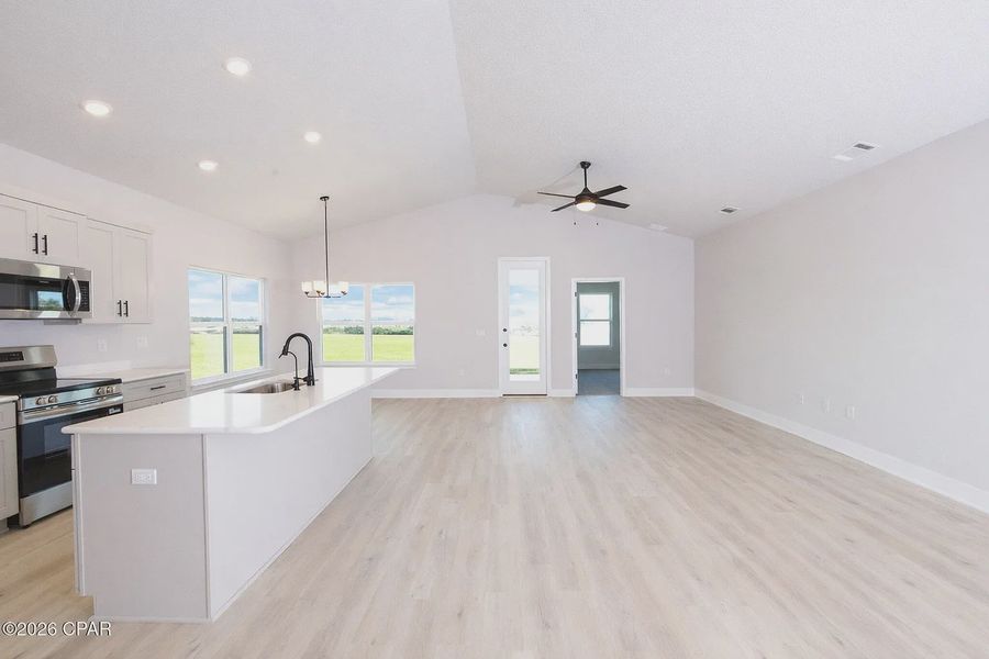 Spacious, unfurnished interior of a new home in Parkbrook, Panama City (Image 6).