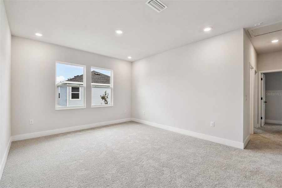 Spacious, unfurnished interior of a new home in Persimmon Park - Garden Series, Wesley Chapel (Image 29).