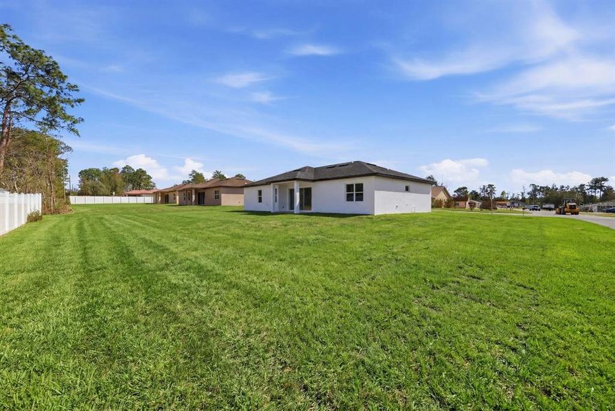 Exterior details and patio area of a home in , Ocala (Image 22).