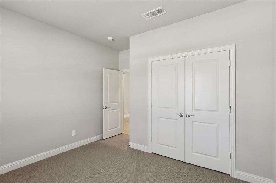 Photo is not of the actual home, but is an inspirational photo of builder’s model home and may depict options, furnishings, and/or decorator features that are not included. Photo is not of the actual home, but is an inspirational photo of builder’s model home and may depict options, furnishings, and/or decorator features that are not included.