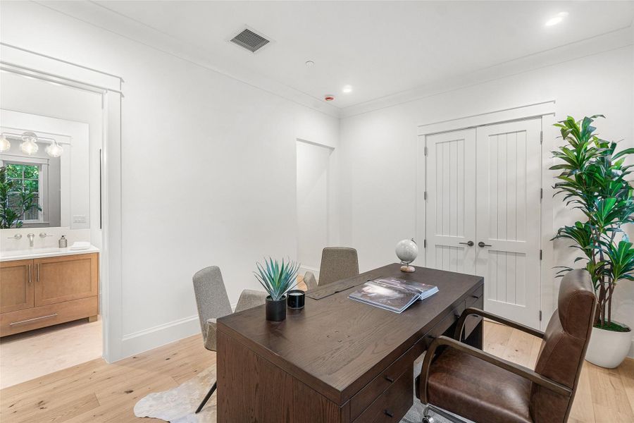 Furnished interior view inside a new home in , Delray Beach (Image 12). Furnished interior view inside a new home in , Delray Beach (Image 12).