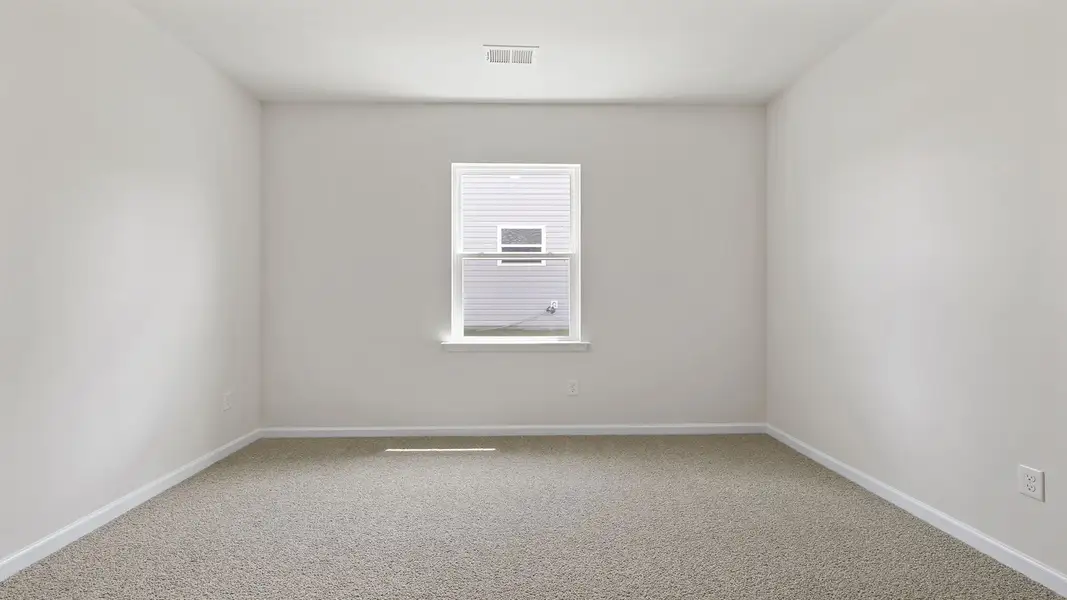 Spacious, unfurnished interior of a new home in Woodglen, Piedmont (Image 21).