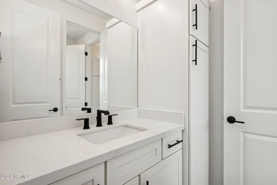 31-web-or-mls-20136-w-hazelwood-st