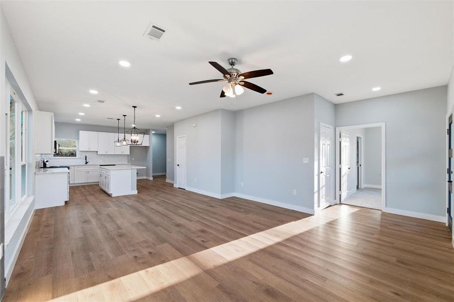 Spacious, unfurnished interior of a new home in , Fort Worth (Image 18).